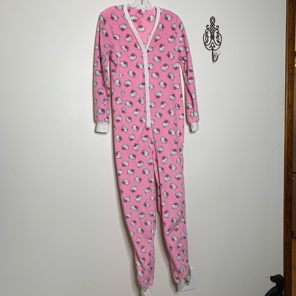Hello Kitty Other - Hello Kitty Cozy Fleece Adult Onesie Sz 4/6